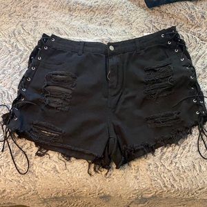 Ripped laced shorts
